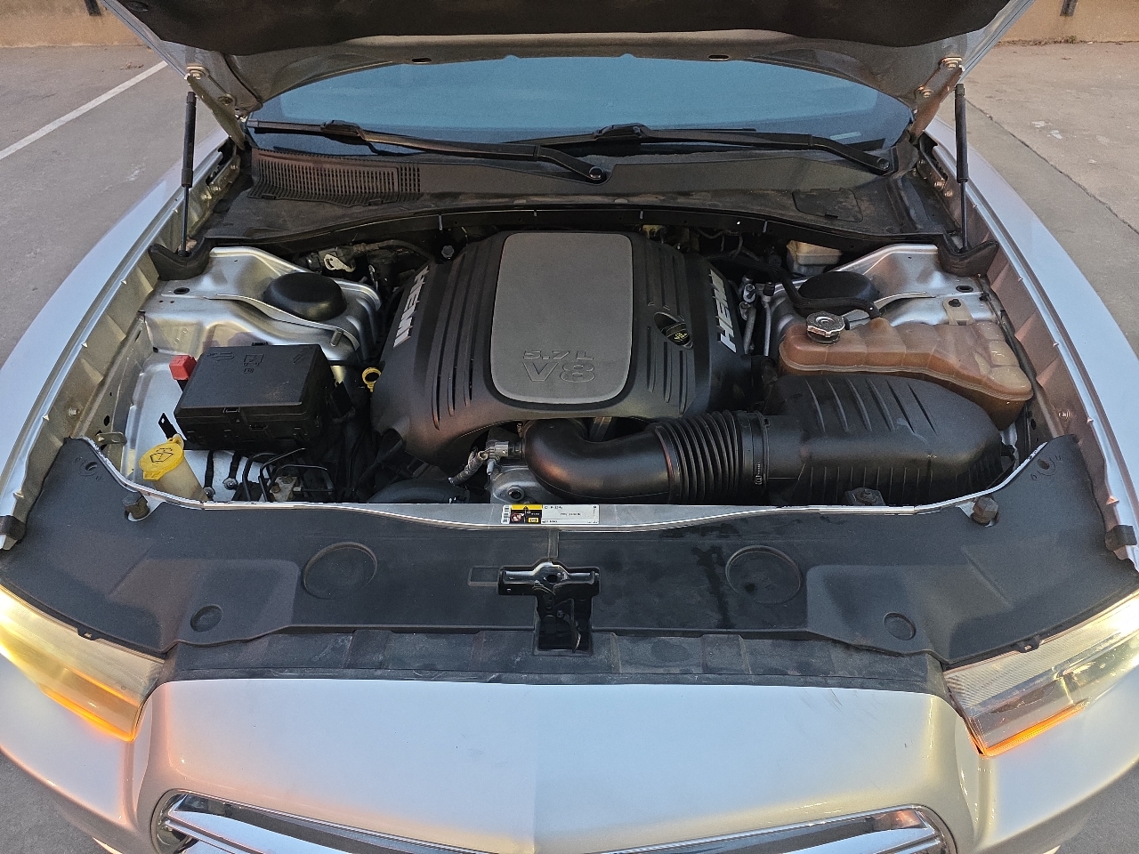 Dodge Charger 4dr Sdn RT RWD 2012