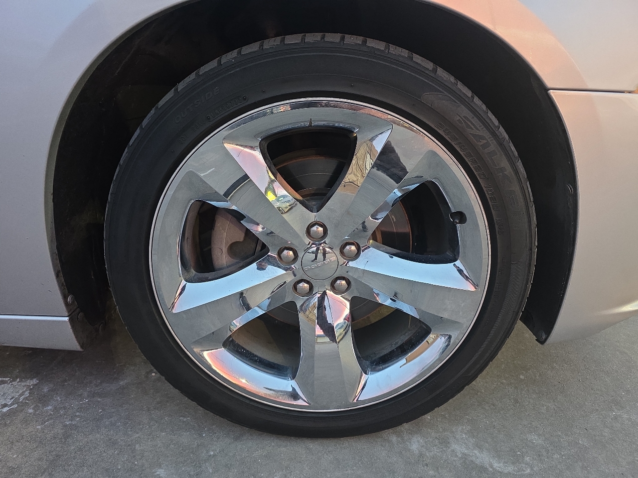 Dodge Charger 4dr Sdn RT RWD 2012