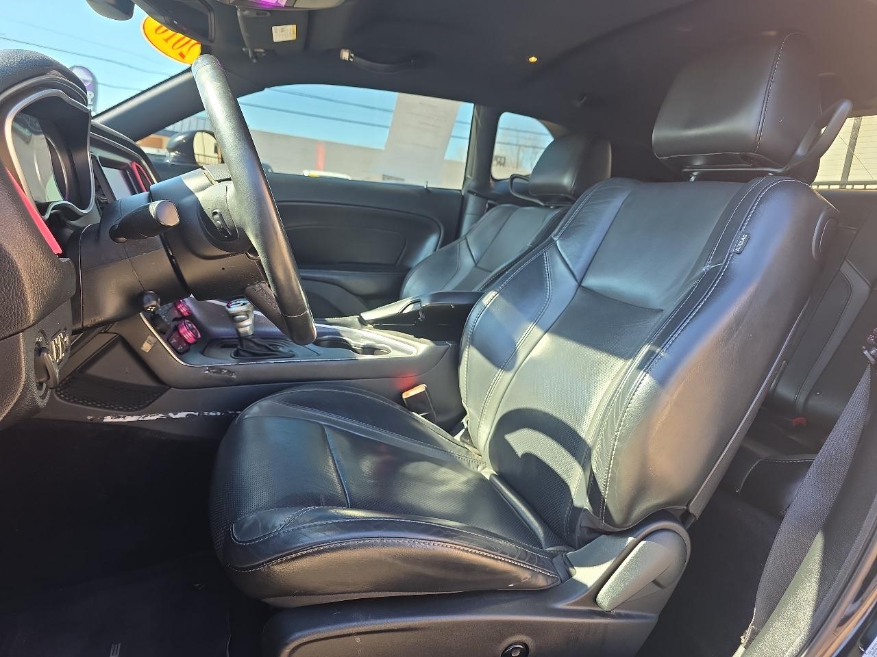 Dodge Challenger 2dr Cpe SXT 2016