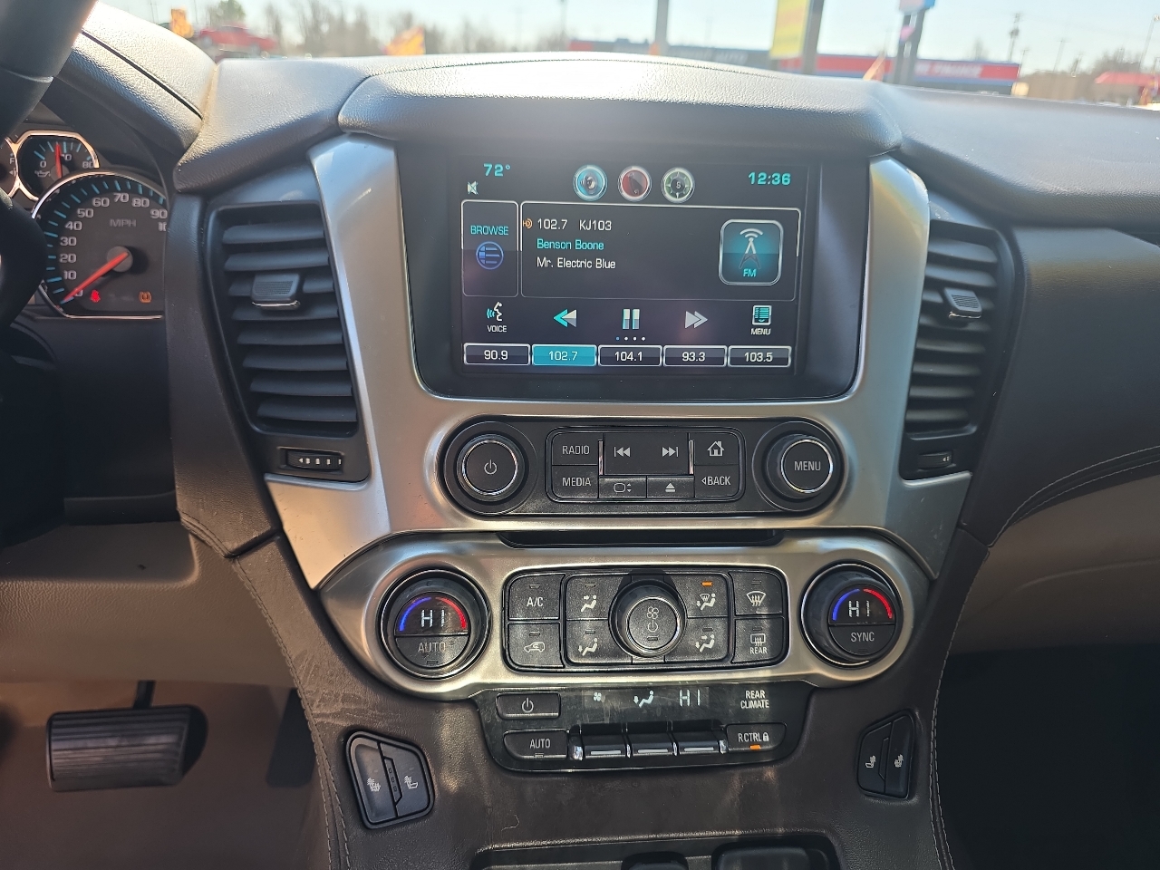 Chevrolet Tahoe 2WD 4dr LT 2015