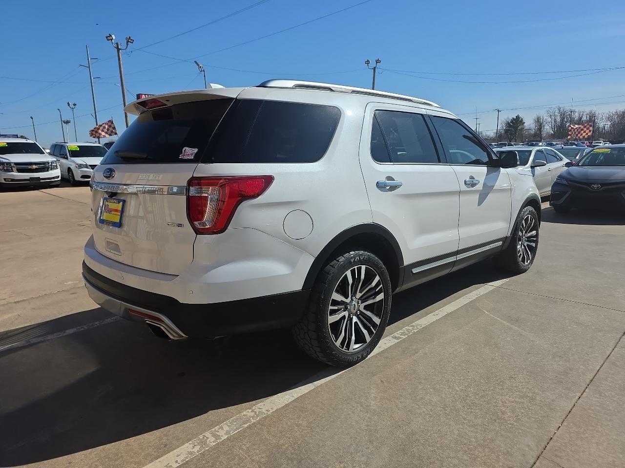 Ford Explorer 4WD 4dr Platinum 2016