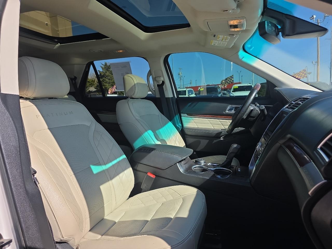 Ford Explorer 4WD 4dr Platinum 2016