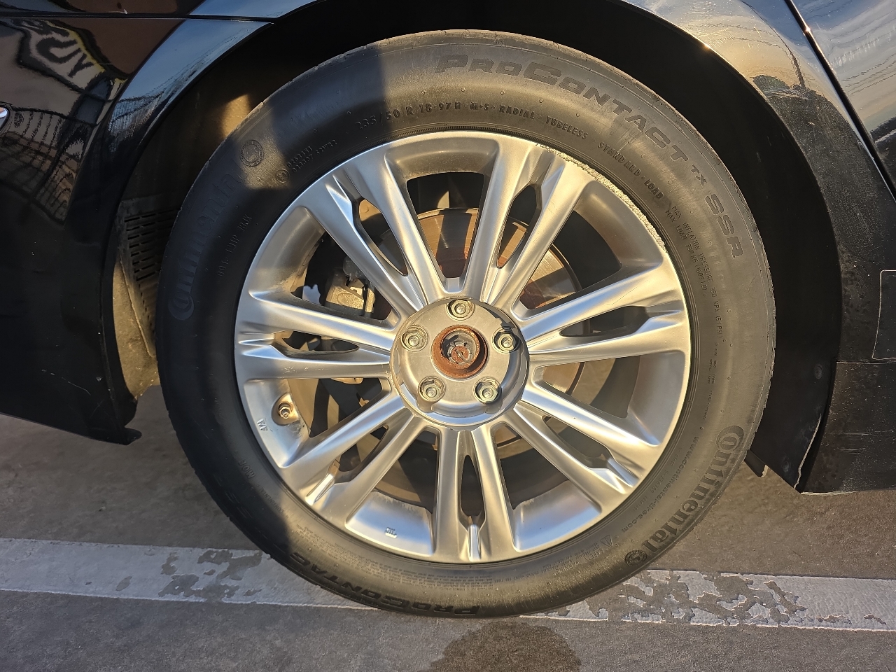 Hyundai Genesis 4dr Sdn V6 3.8L 2013