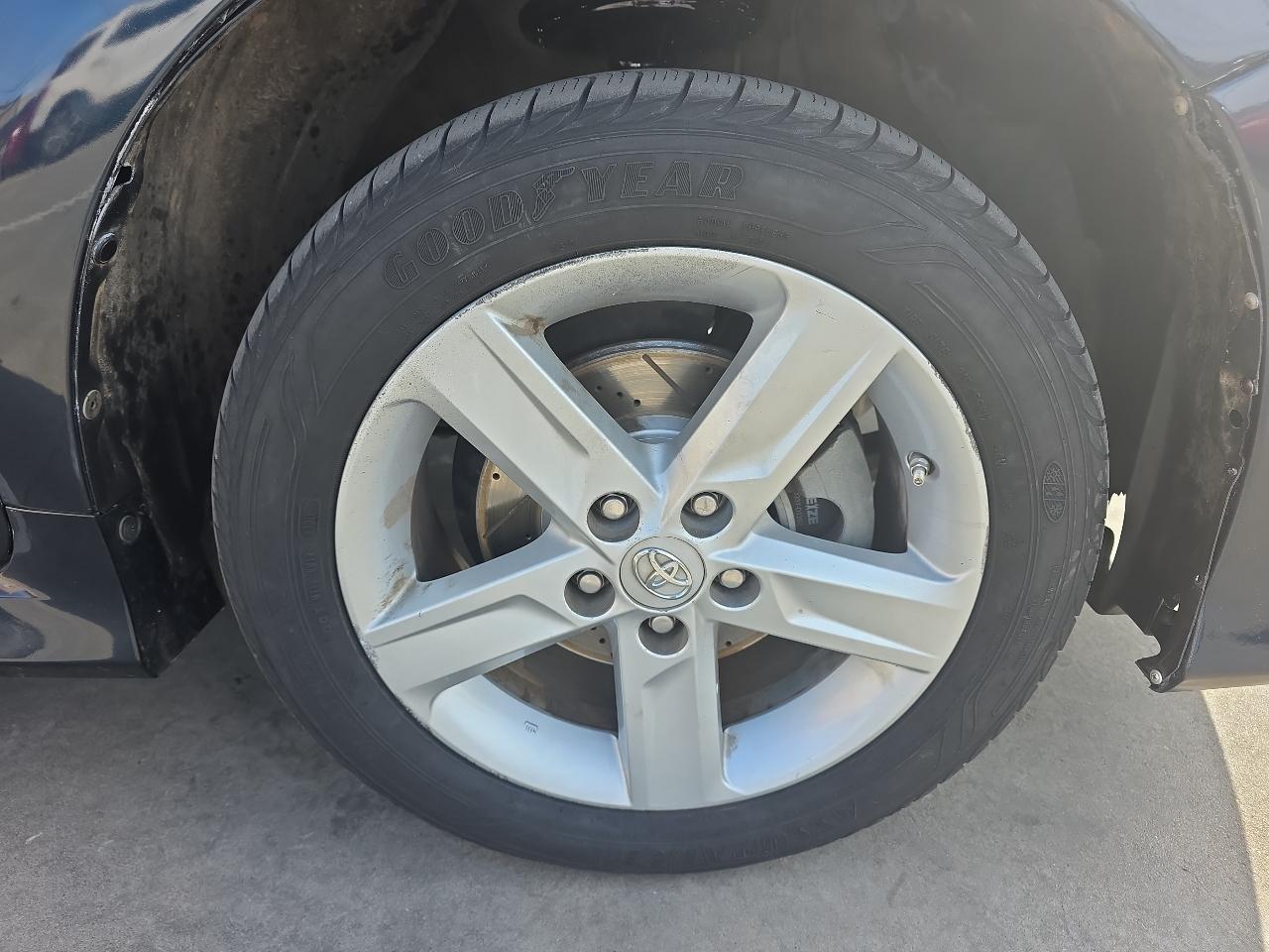 Toyota Camry 2014.5 4dr Sdn I4 Auto SE Sport (Natl) 2014