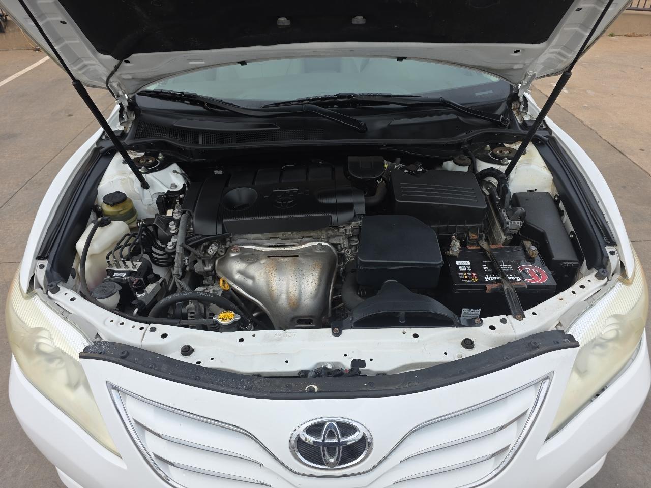 Toyota Camry 4dr Sdn I4 Auto XLE (Natl) 2011