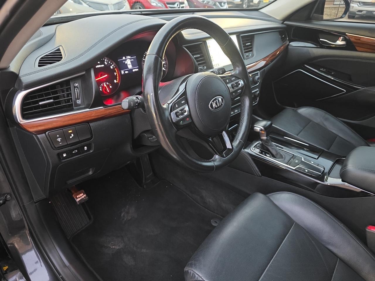 Kia Cadenza Premium Sedan 2017