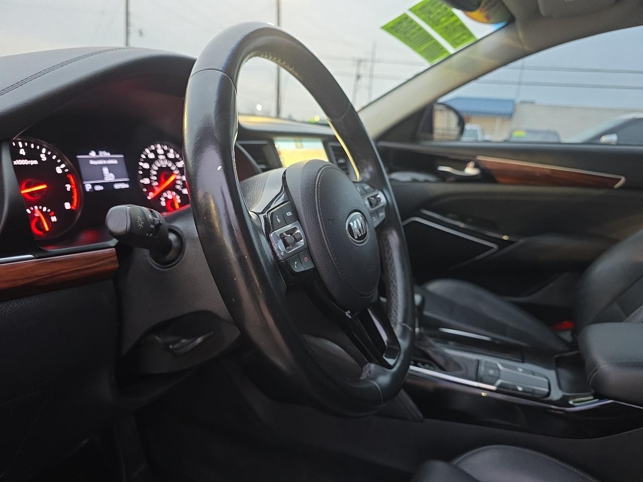 Kia Cadenza Premium Sedan 2017