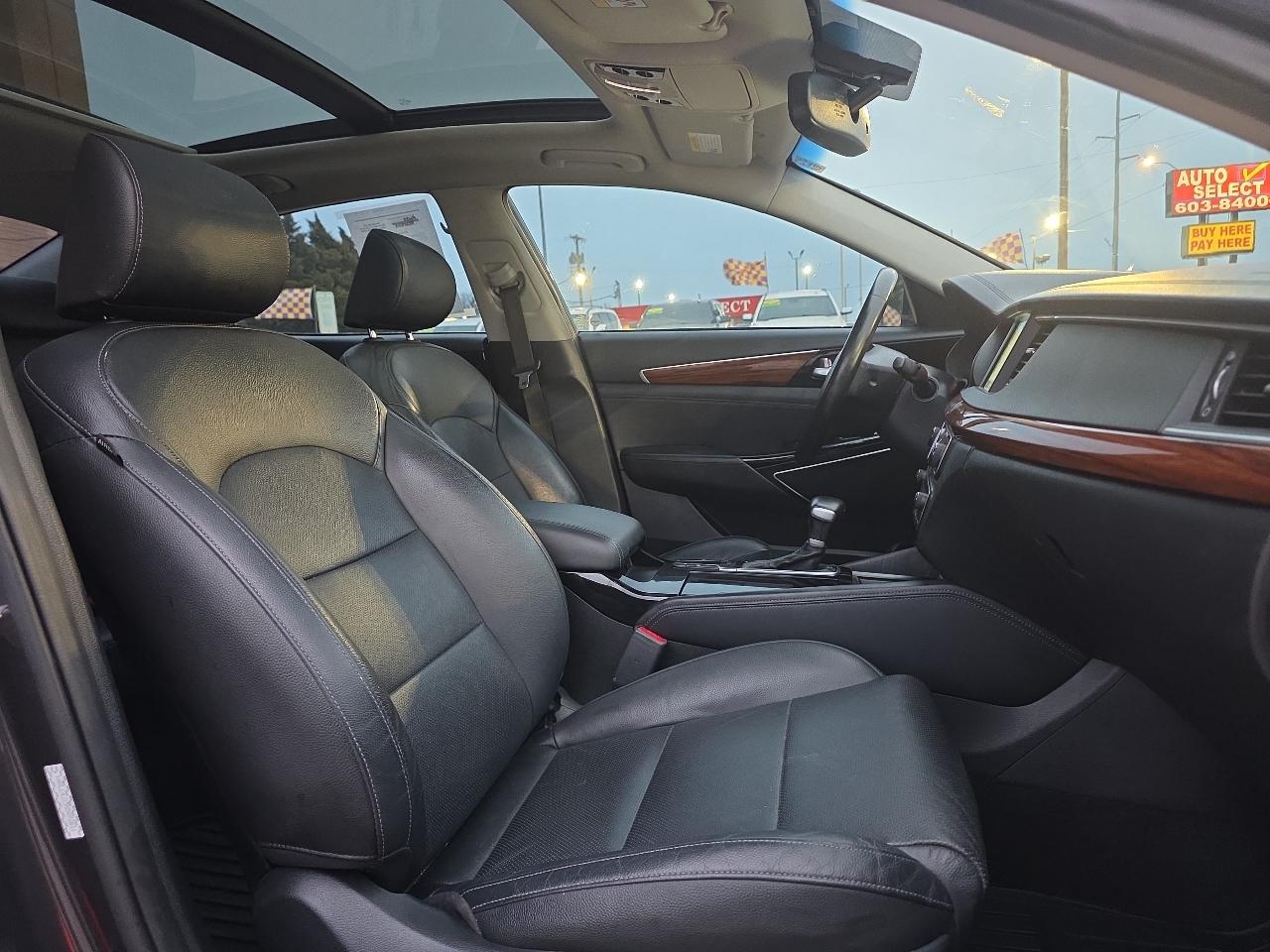 Kia Cadenza Premium Sedan 2017