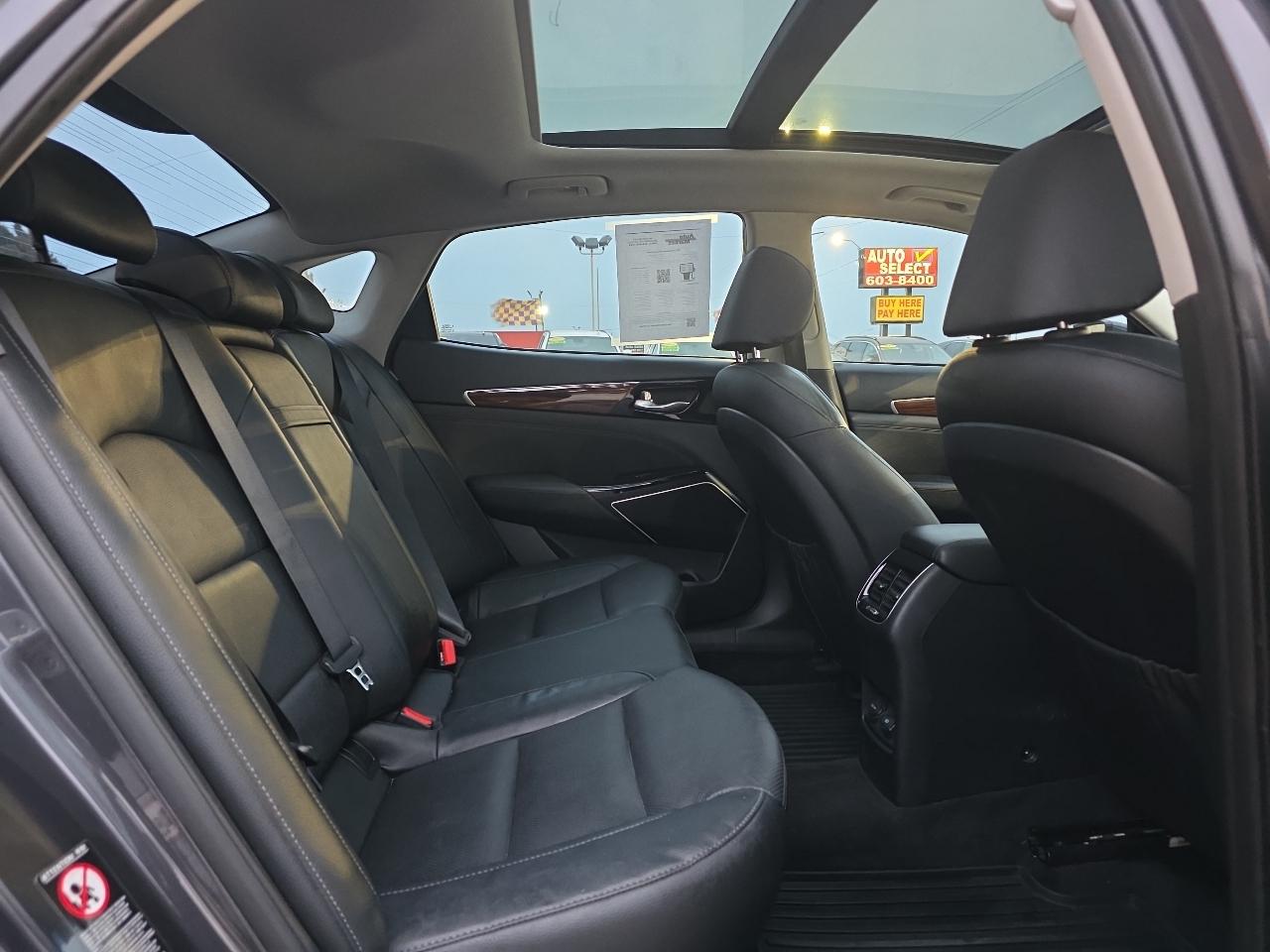 Kia Cadenza Premium Sedan 2017