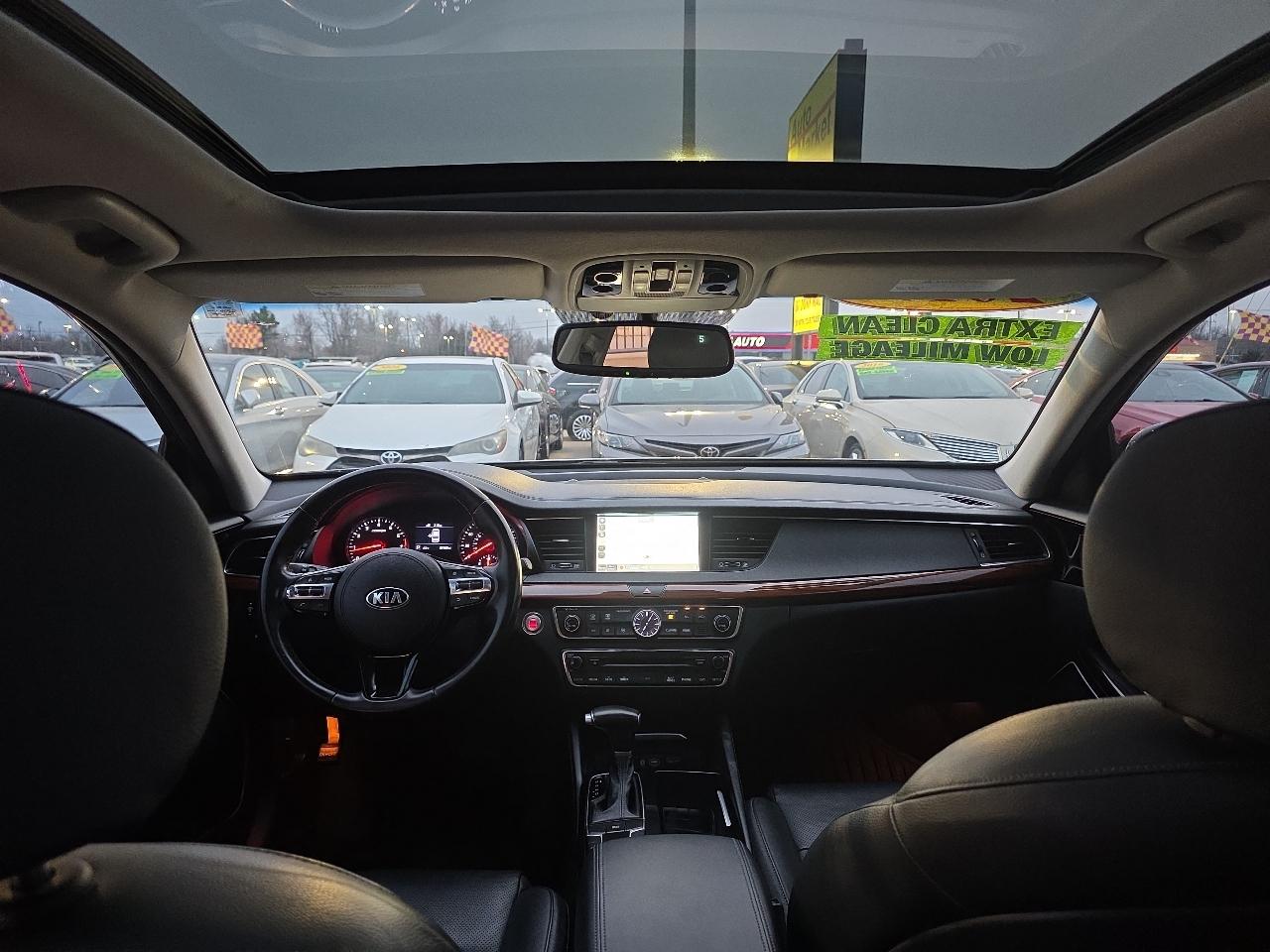 Kia Cadenza Premium Sedan 2017