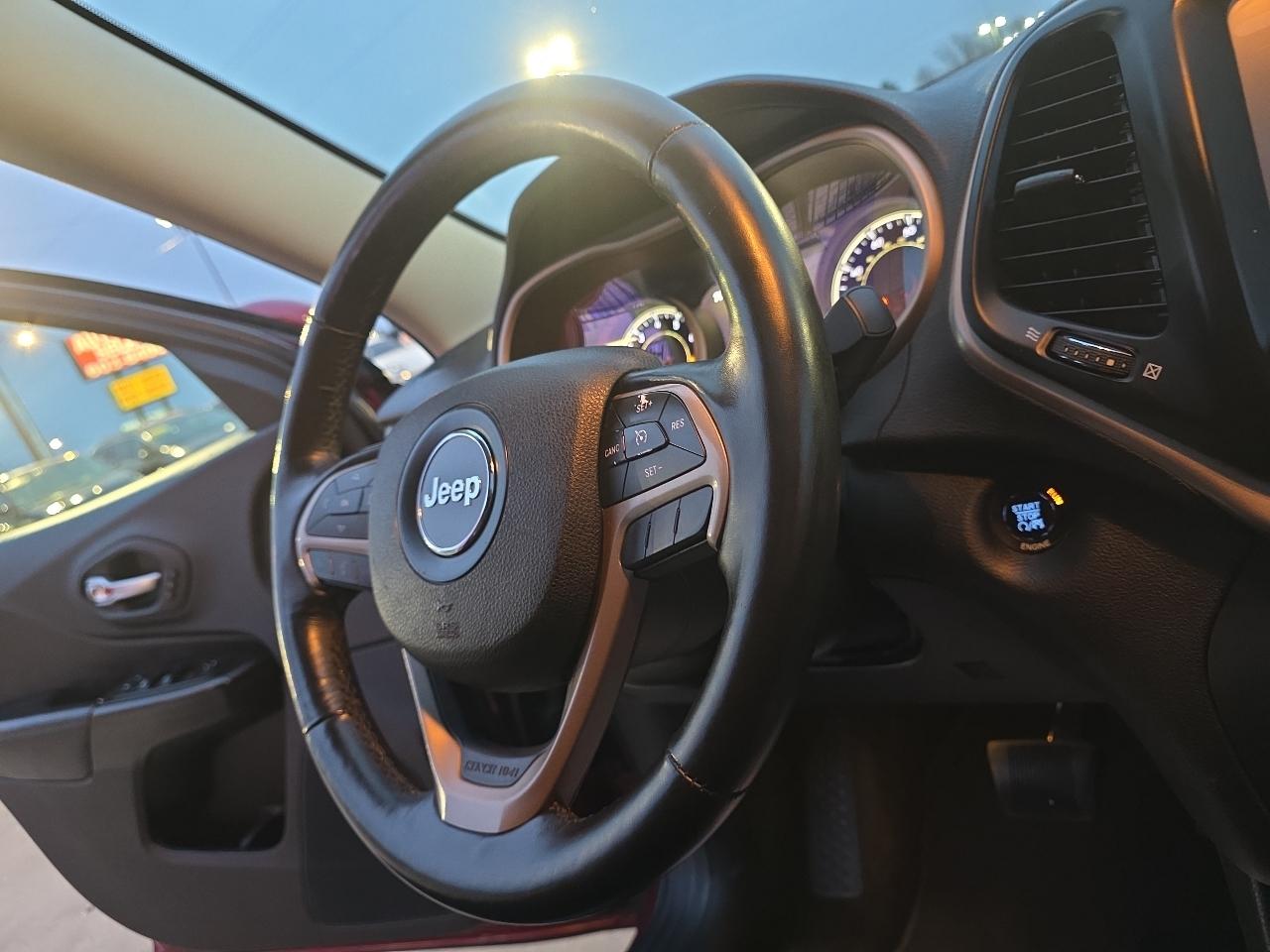 Jeep Cherokee FWD 4dr Limited 2015