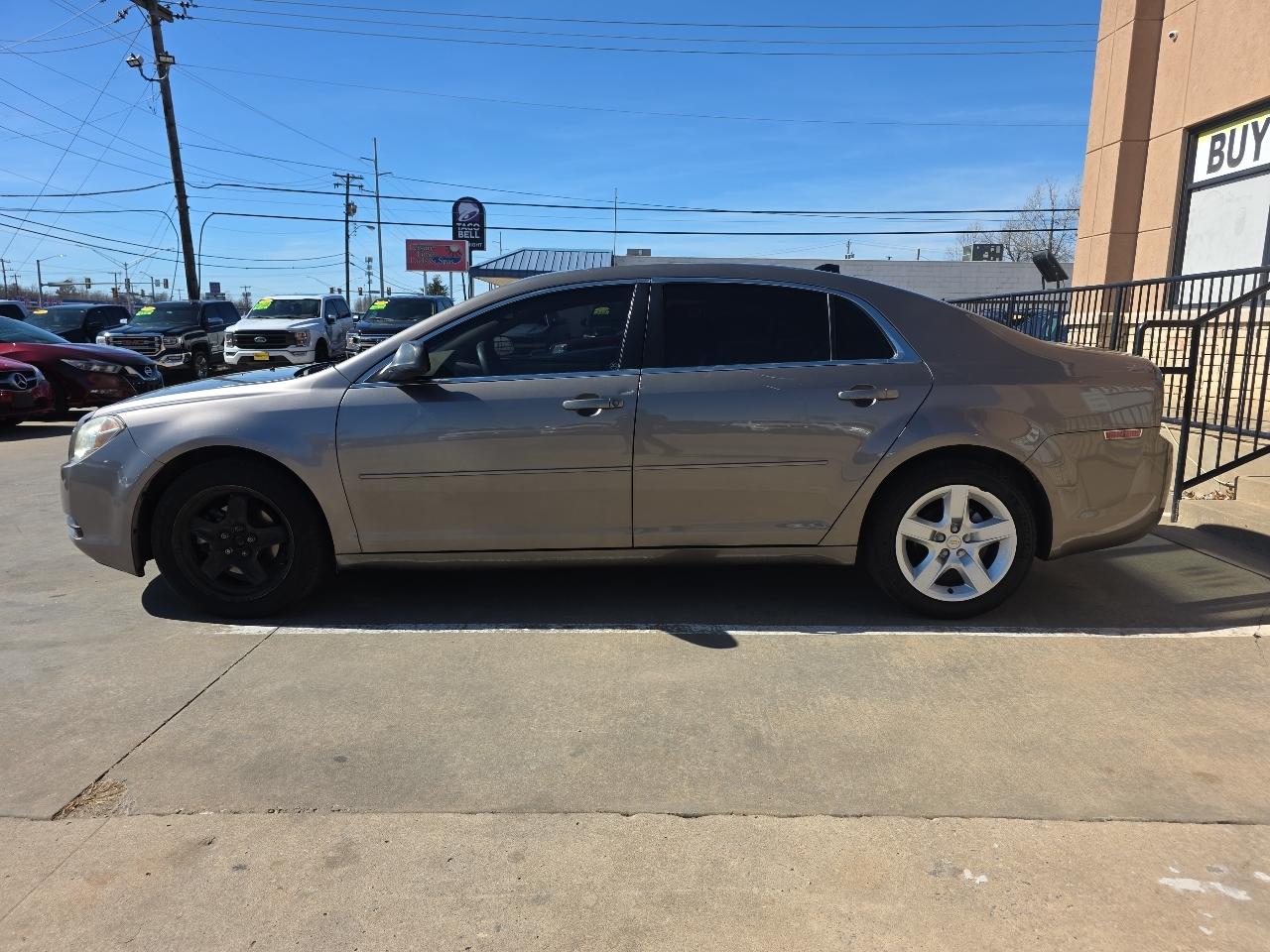 Chevrolet Malibu 4dr Sdn LS w/1LS 2011