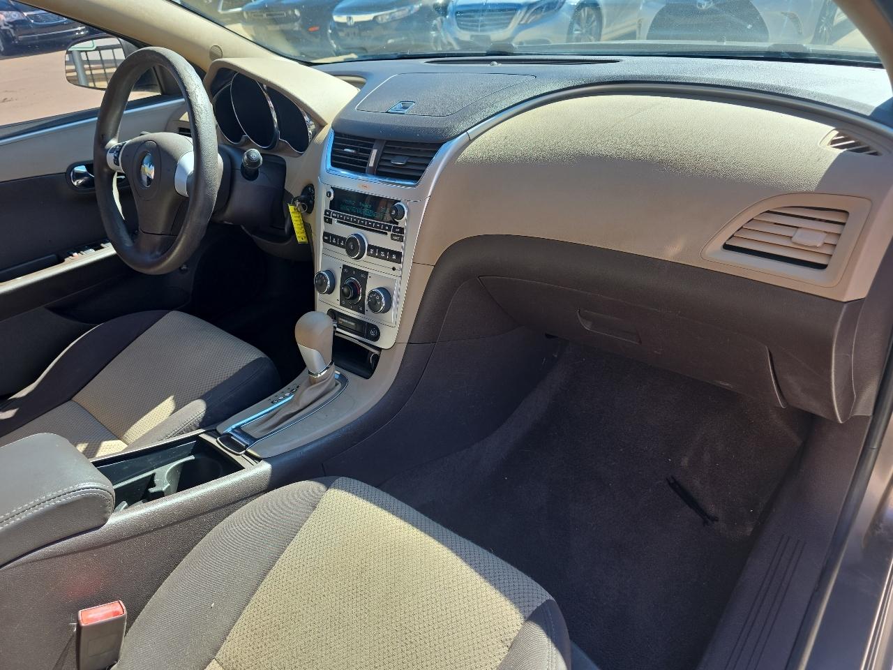 Chevrolet Malibu 4dr Sdn LS w/1LS 2011