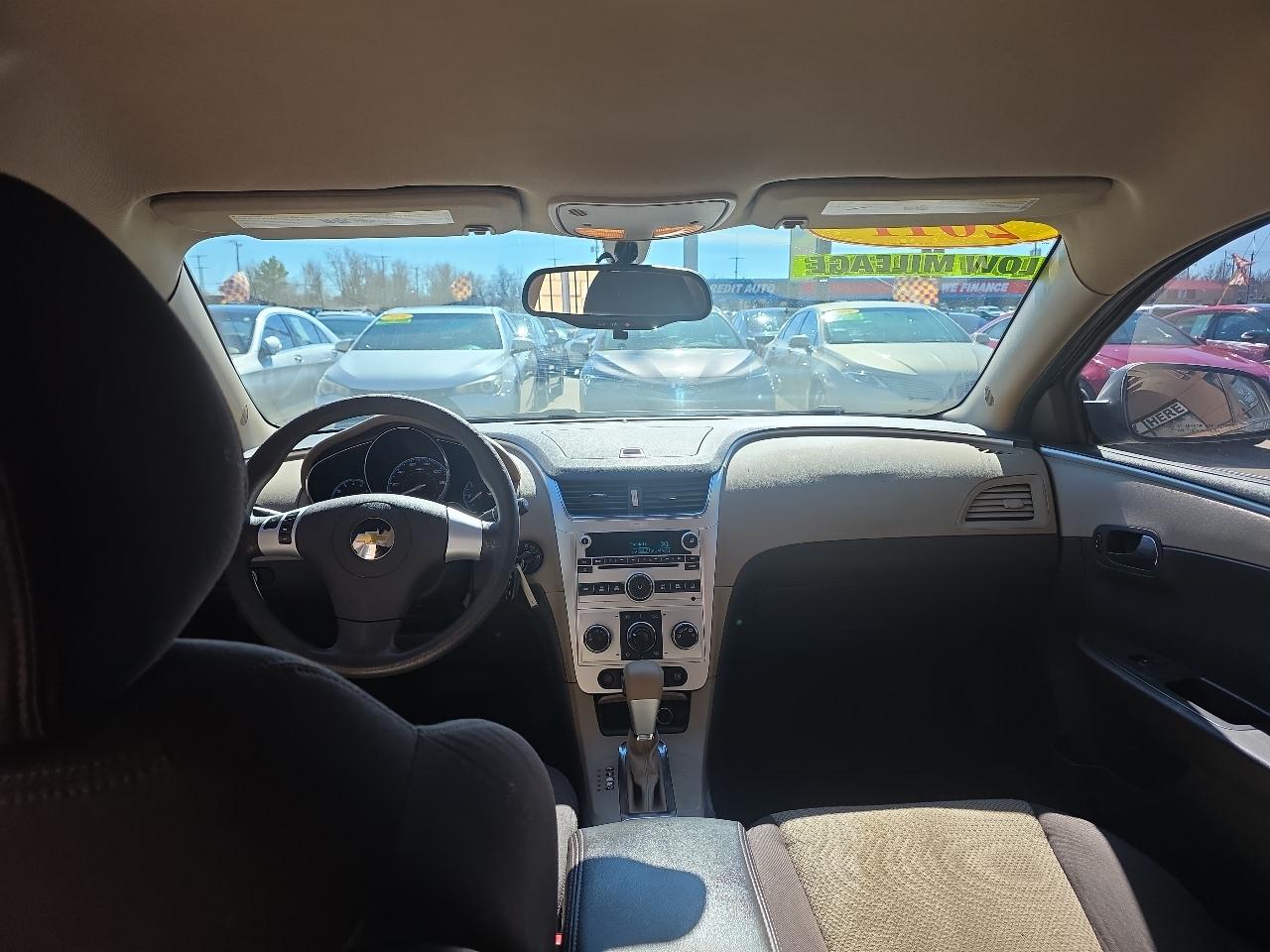 Chevrolet Malibu 4dr Sdn LS w/1LS 2011