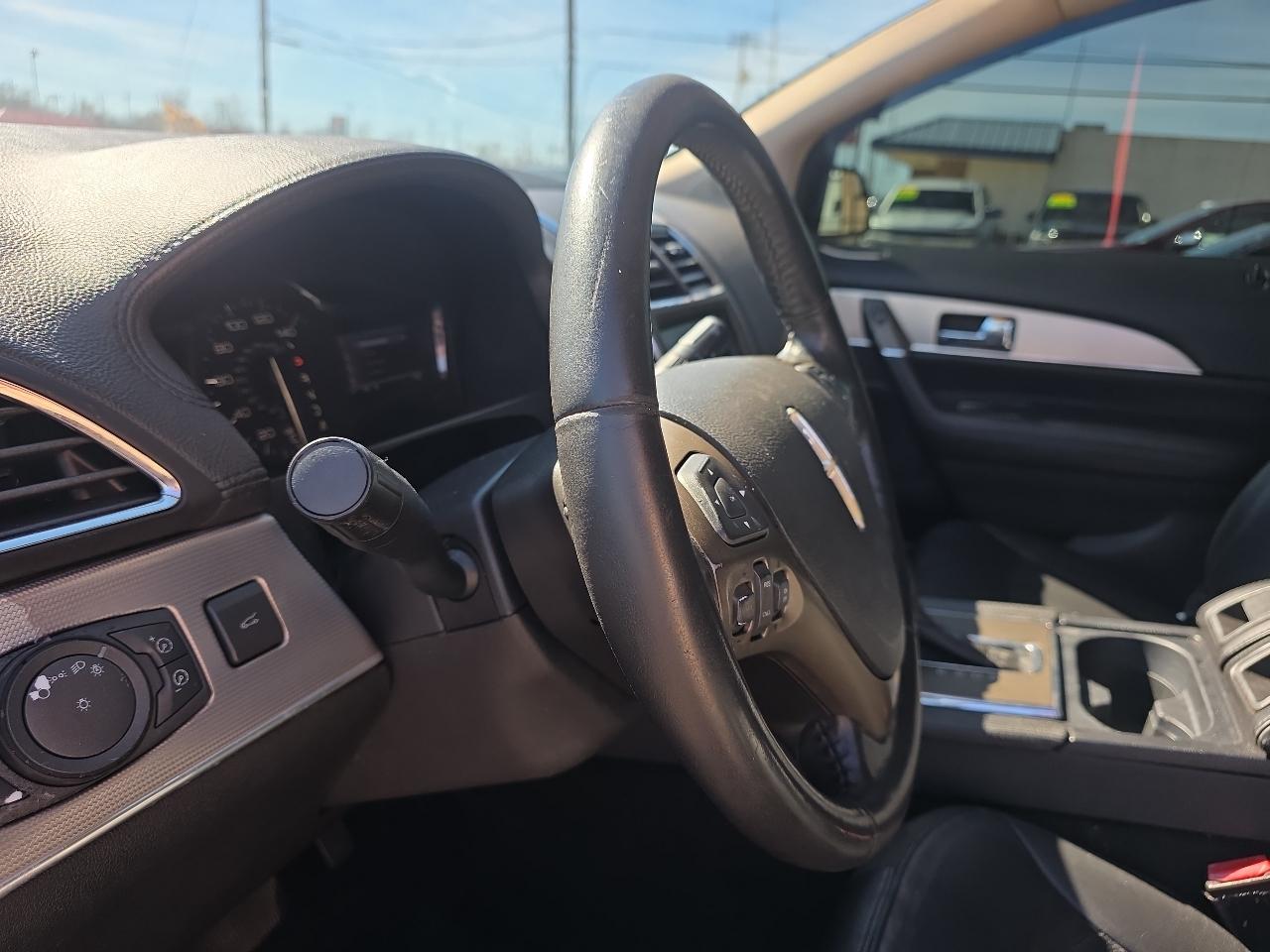 Lincoln MKX FWD 4dr 2012