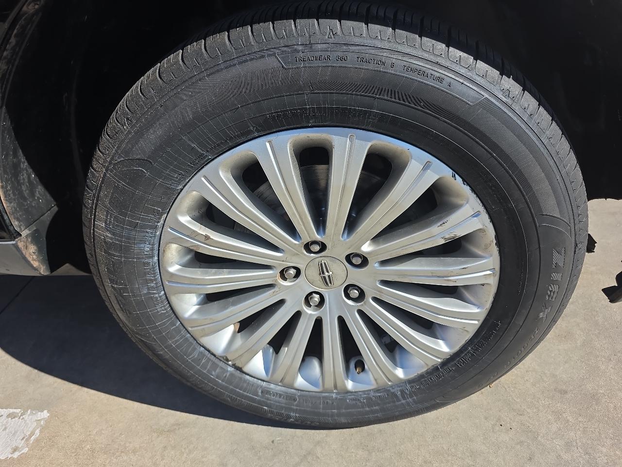 Lincoln MKX FWD 4dr 2012