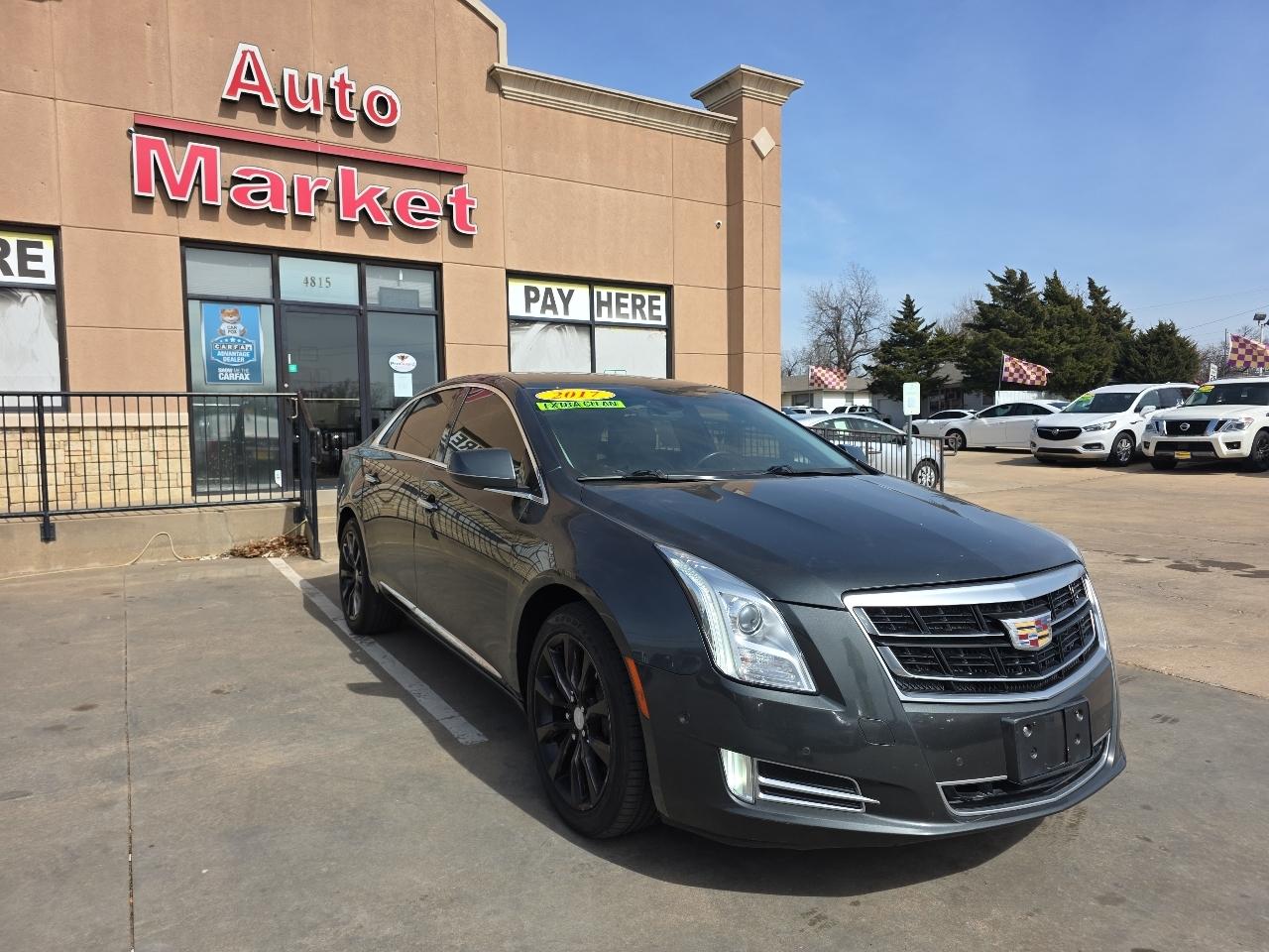 Cadillac XTS 4dr Sdn Luxury FWD 2017