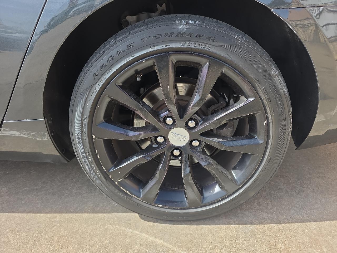 Cadillac XTS 4dr Sdn Luxury FWD 2017