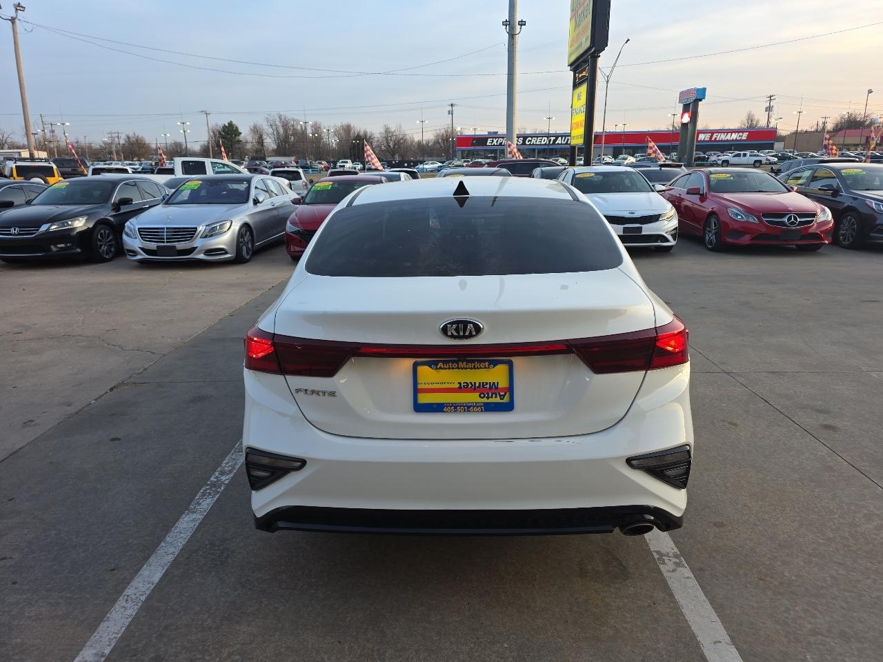 Kia Forte LXS IVT 2020