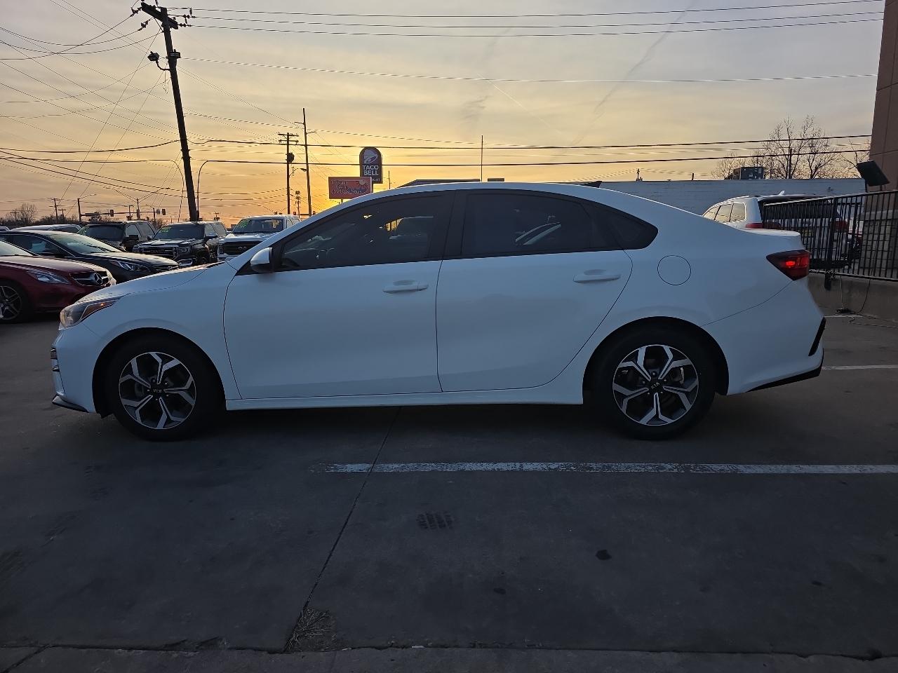 Kia Forte LXS IVT 2020