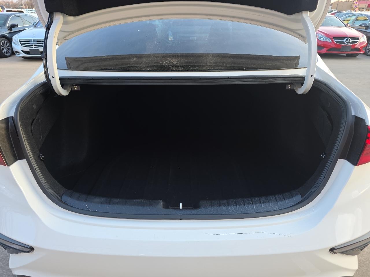 Kia Forte LXS IVT 2020