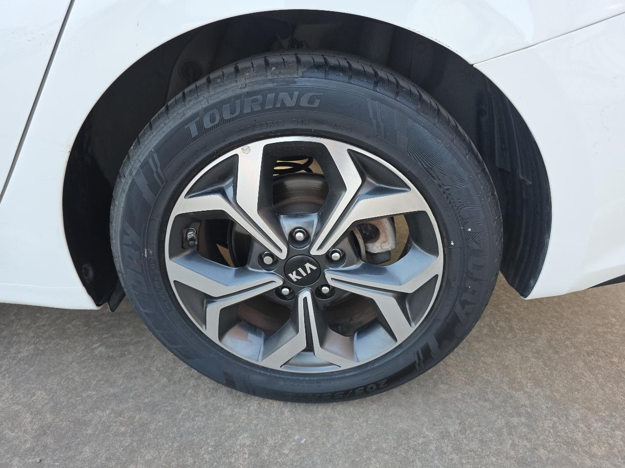 Kia Forte LXS IVT 2020