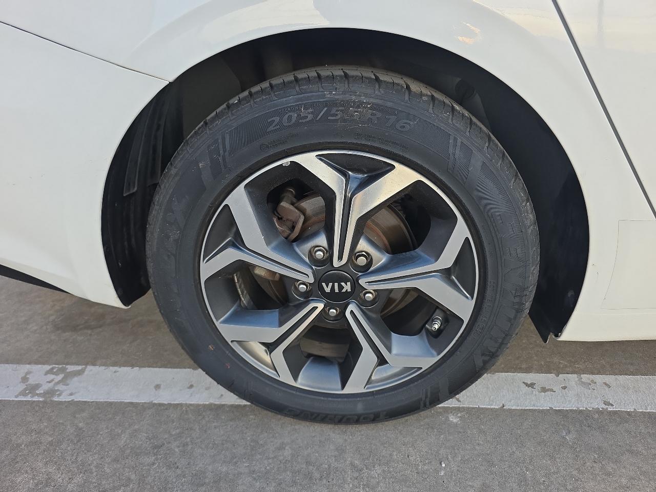 Kia Forte LXS IVT 2020