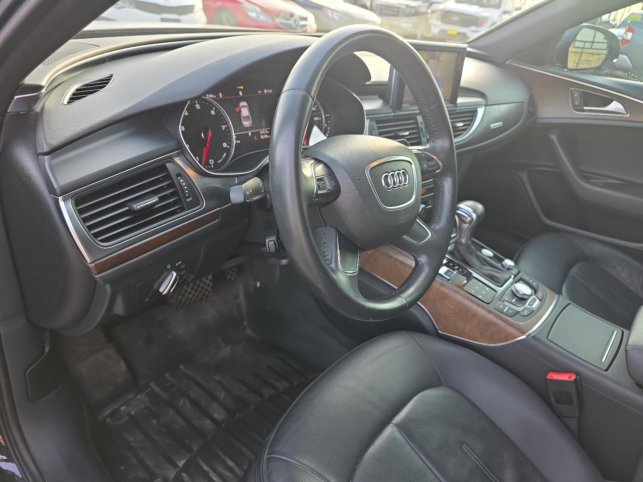 Audi A6 4dr Sdn quattro 3.0T Premium Plus 2012