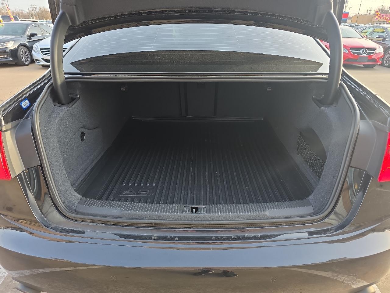 Audi A6 4dr Sdn quattro 3.0T Premium Plus 2012