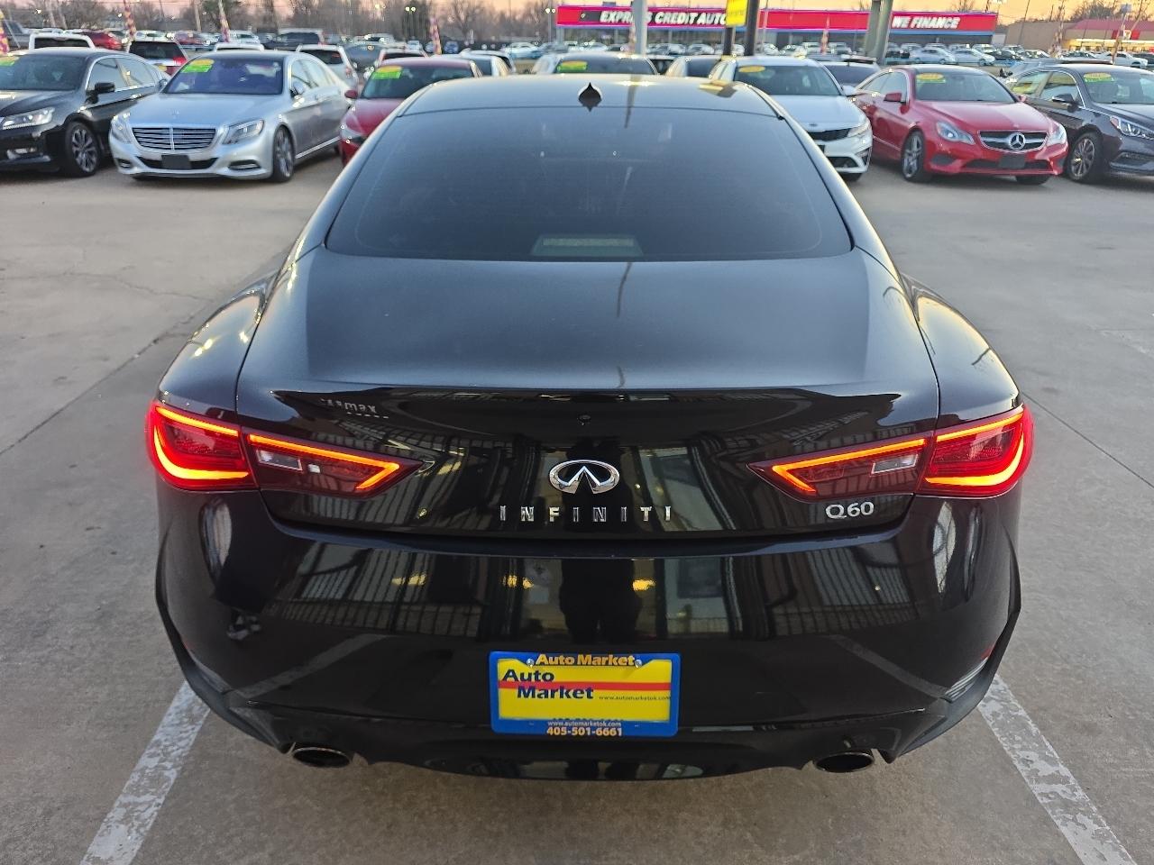 Infiniti Q60 3.0t Premium RWD 2017