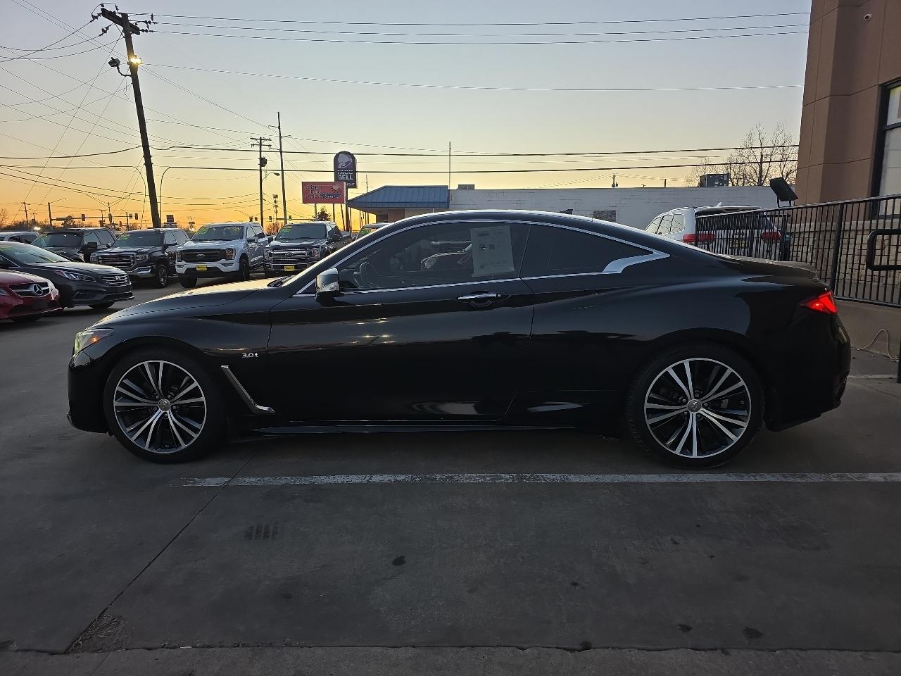 Infiniti Q60 3.0t Premium RWD 2017