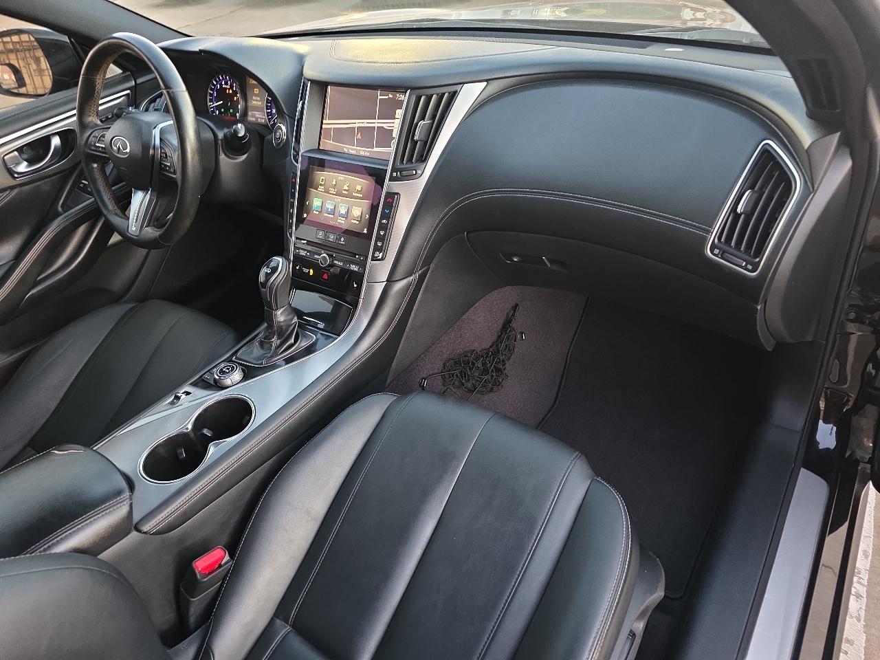 Infiniti Q60 3.0t Premium RWD 2017