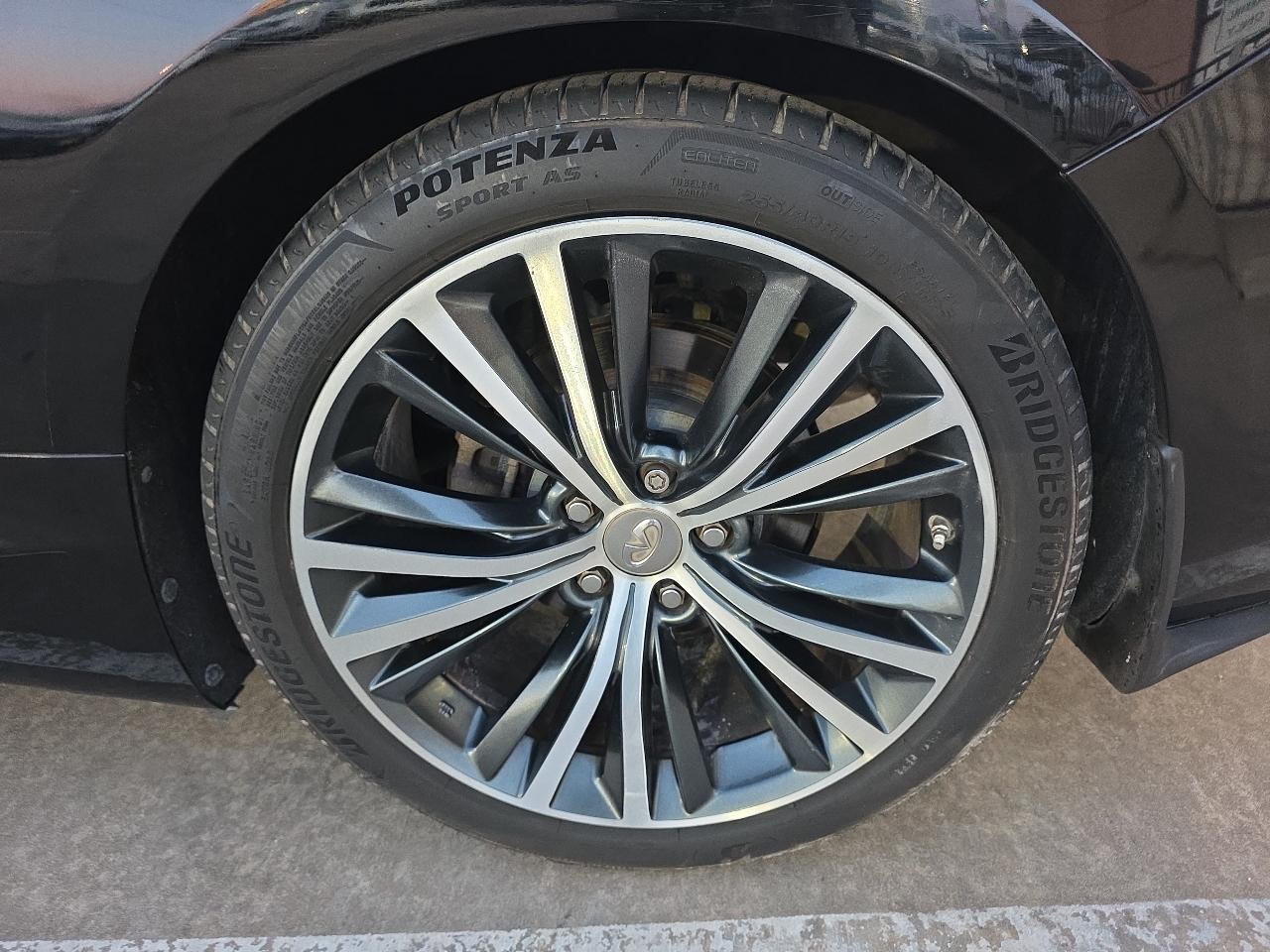 Infiniti Q60 3.0t Premium RWD 2017