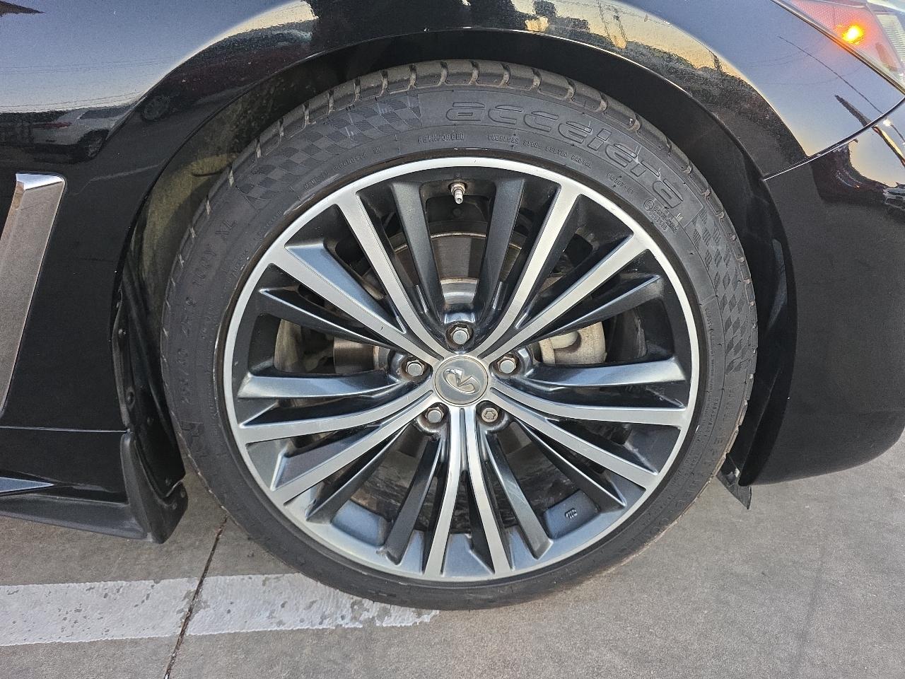 Infiniti Q60 3.0t Premium RWD 2017