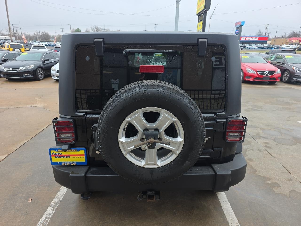 Jeep Wrangler Unlimited 4WD 4dr Sport 2011