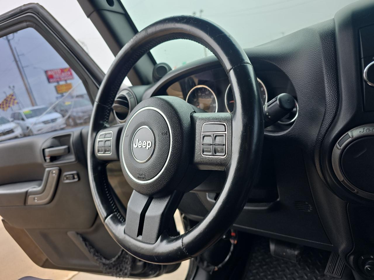 Jeep Wrangler Unlimited 4WD 4dr Sport 2011