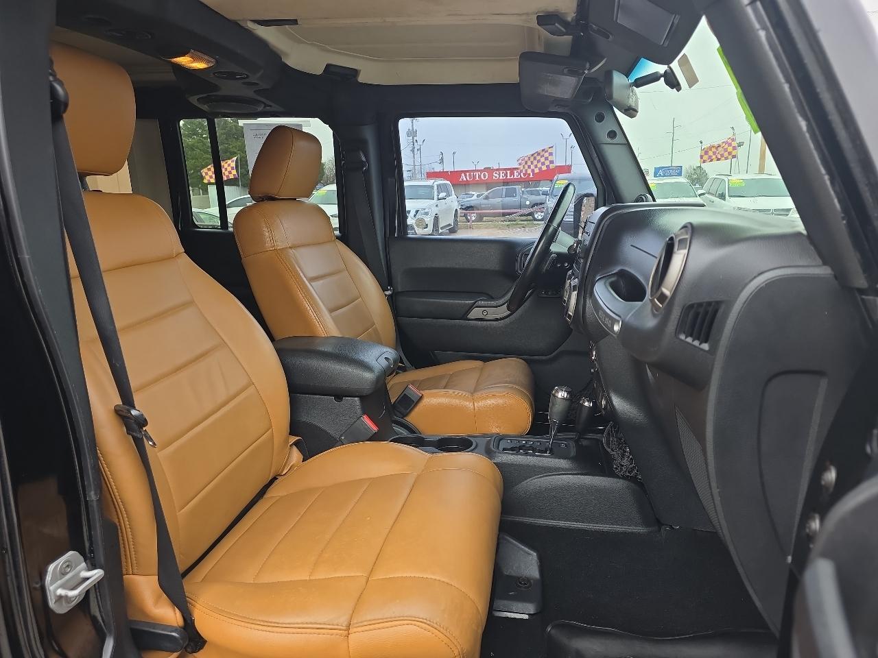 Jeep Wrangler Unlimited 4WD 4dr Sport 2011