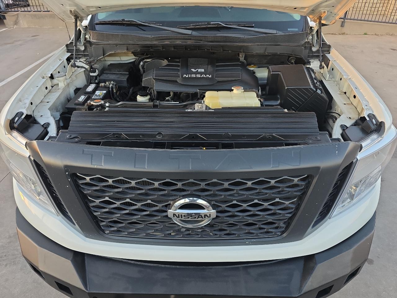 Nissan Titan XD 4x4 Gas Crew Cab S 2018