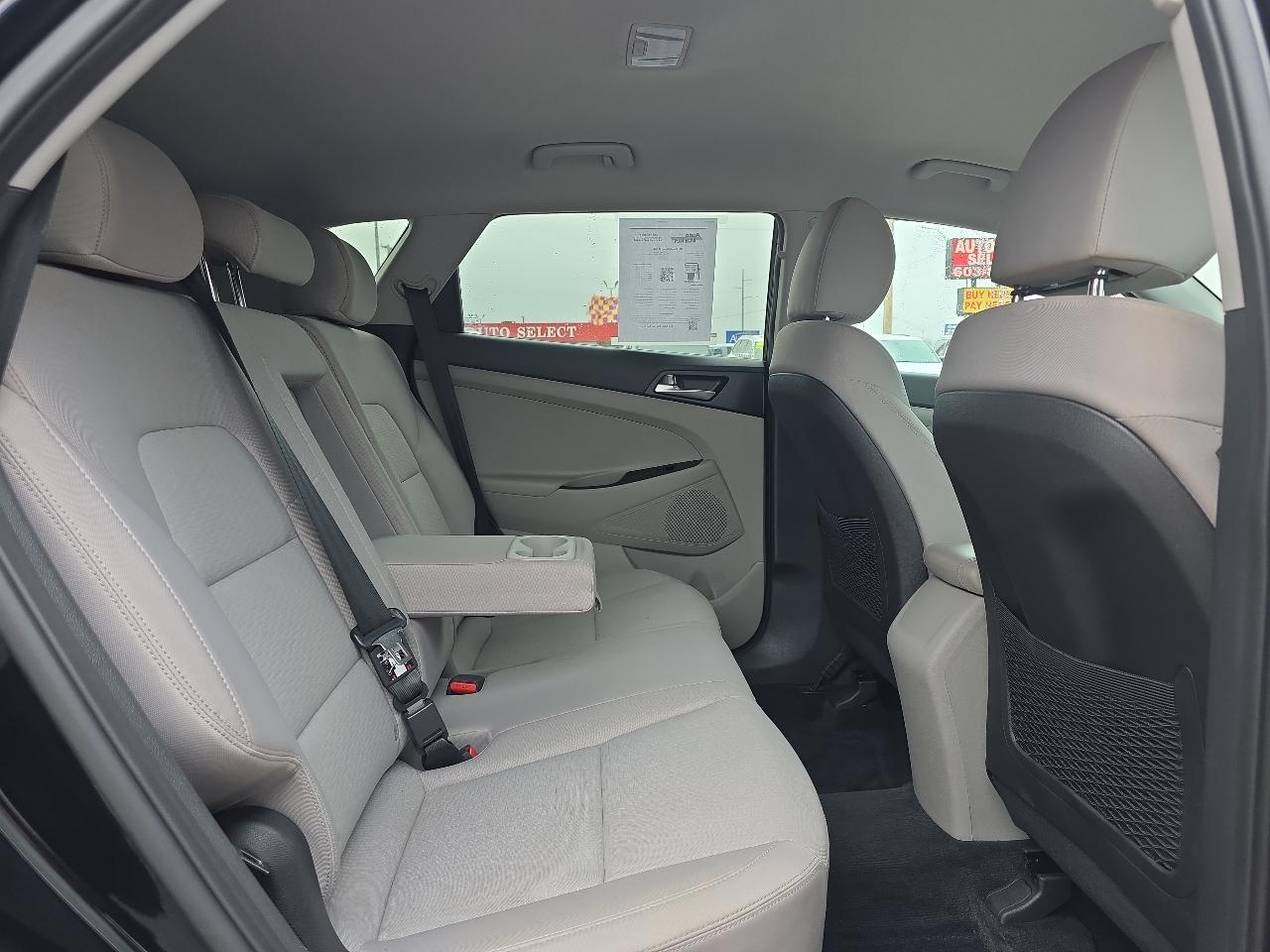 Hyundai Tucson SE FWD 2021