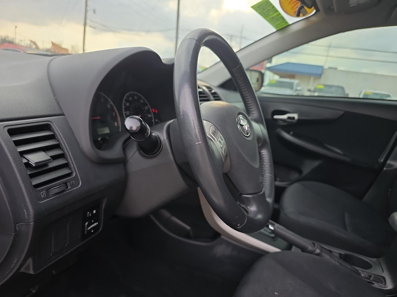 Toyota Corolla 4dr Sdn Auto S (Natl) 2009