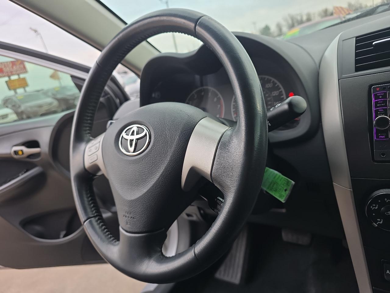 Toyota Corolla 4dr Sdn Auto S (Natl) 2009