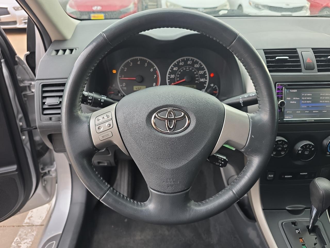 Toyota Corolla 4dr Sdn Auto S (Natl) 2009