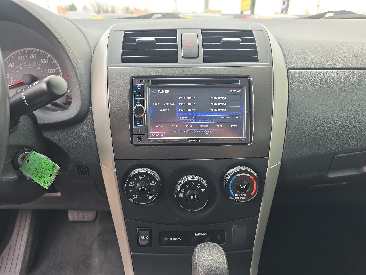 Toyota Corolla 4dr Sdn Auto S (Natl) 2009