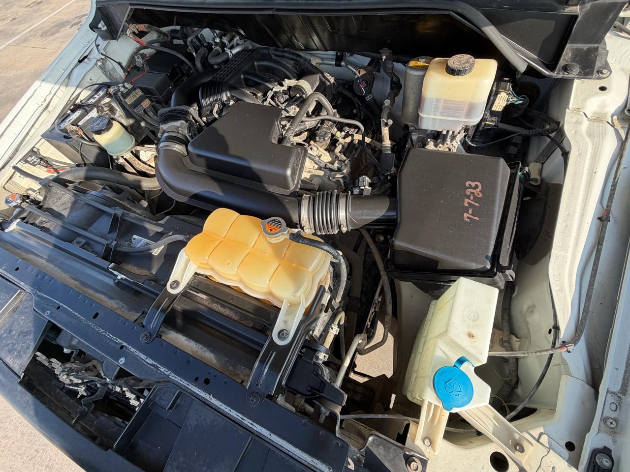 Nissan NVP 3500 V6 S 2014