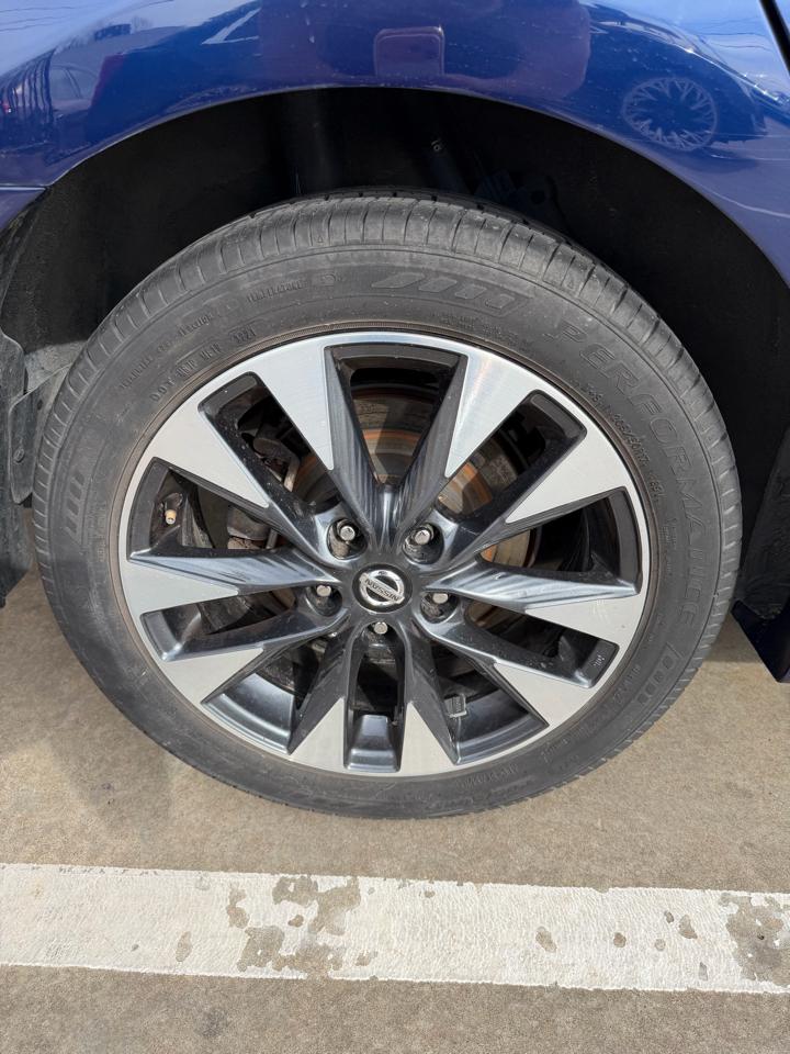 Nissan Sentra SR CVT 2019