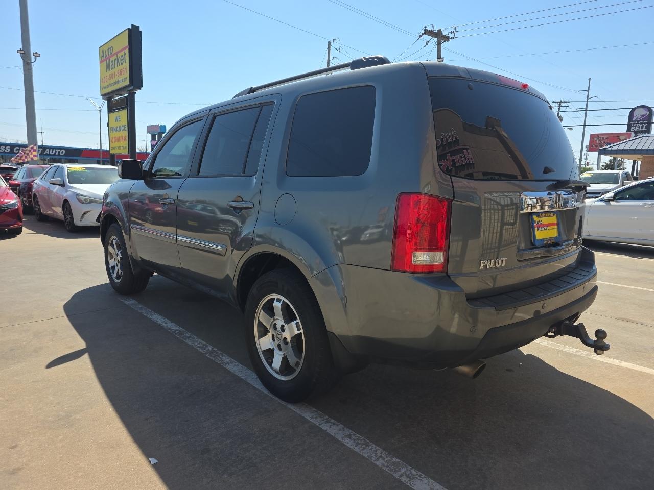 Honda Pilot 4WD 4dr Touring w/RES & Navi 2010