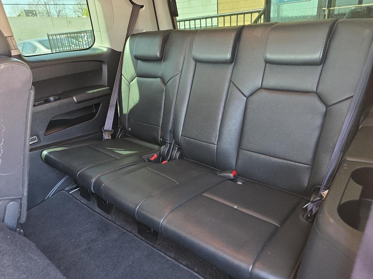 Honda Pilot 4WD 4dr Touring w/RES & Navi 2010