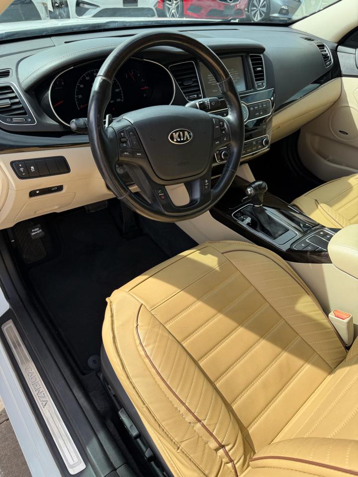 Kia Cadenza 4dr Sdn Premium 2015