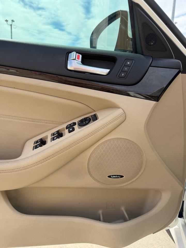 Kia Cadenza 4dr Sdn Premium 2015