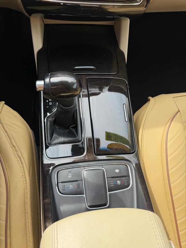 Kia Cadenza 4dr Sdn Premium 2015